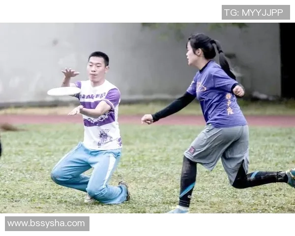 飞盘运动的魅力与挑战：深入了解武汉飞盘队的耐力与团队精神